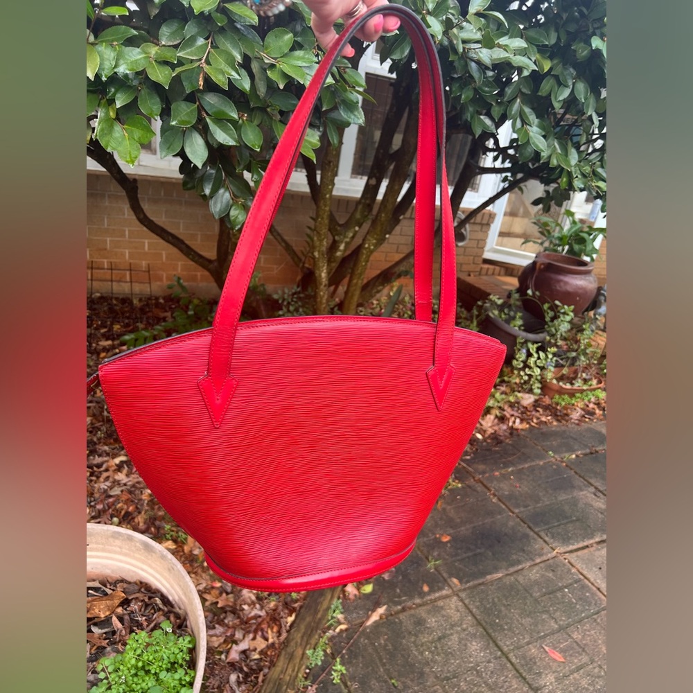 Authentic Louis Vuitton St-Jacques PM Red Epi Leather Shoulder Bag w/ Dust Bag - Picture 4 of 16